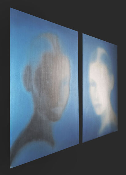 Blu and silk (serie) - a Paint Artowrk by Juan Ochoa